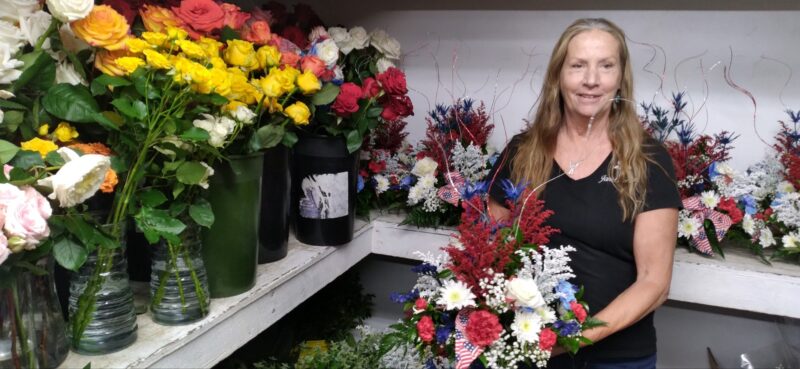 Longtime floral business still coming up roses | News, Sports, Jobs - Vimarsana News